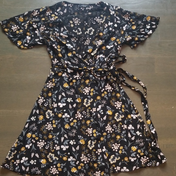Floral Wrap Dress from New Look - Picture 2 of 6